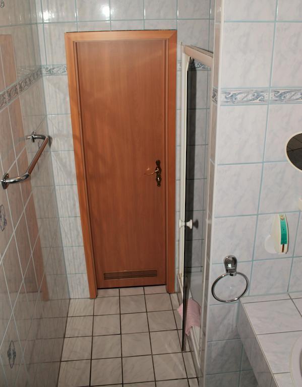 Hôtel Garni Zum Adler à Gensingen Chambre photo