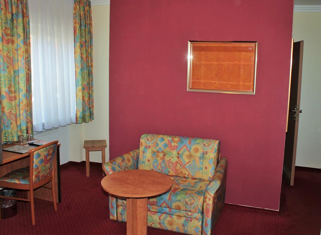 Hôtel Garni Zum Adler à Gensingen Chambre photo